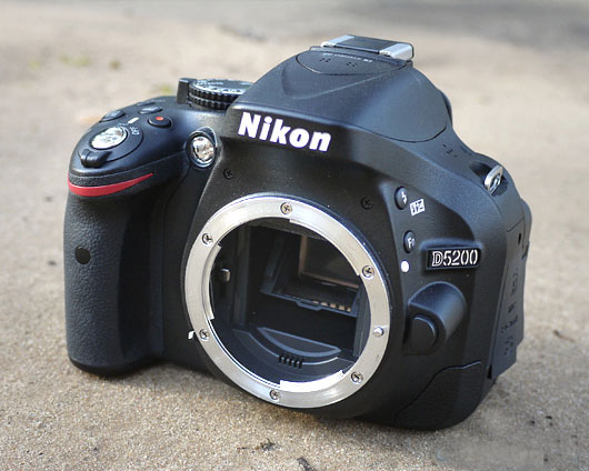 Nikon D5200 Camera Features